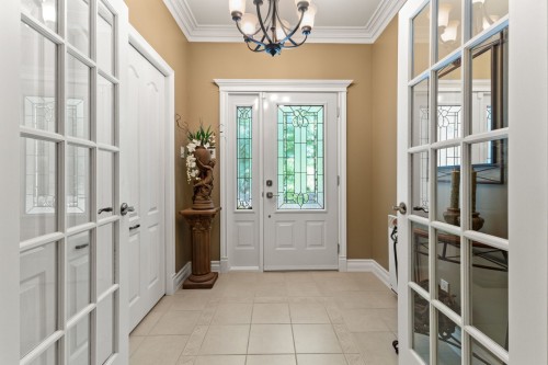 Hall d'entrée/Vestibule - 39 Rue Marsolais, Cantley, QC - Indoor Photo Showing Other Room