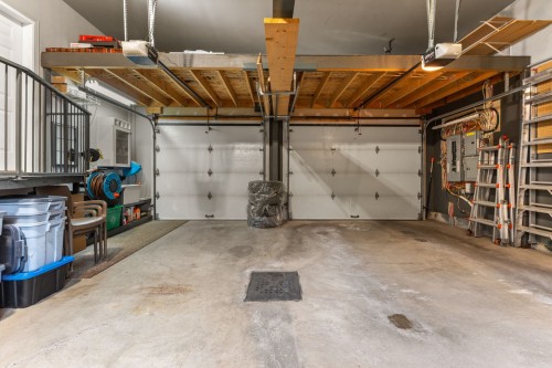 Garage - 39 Rue Marsolais, Cantley, QC - Indoor Photo Showing Garage