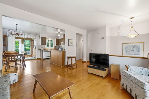 Living Room - 1500 Rue Lépine, Joliette, QC - Indoor Photo Showing Living Room