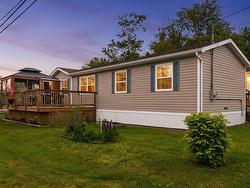 1 Sneezy Avenue Lake Echo, NS B3E 1C4