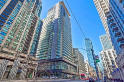 2412-770 Bay Street Toronto, ON M5G 0A6