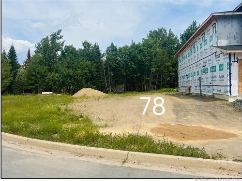 84 Weavers Wy, Fredericton, NB 