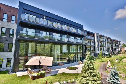 Terrasse - 103-2100 Rue Benoit, Saint-Bruno-De-Montarville, QC - Outdoor