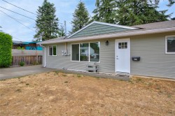 378 Denman St Comox, BC V9M 3A8
