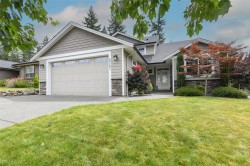 2763 Fife Pl Courtenay, BC V9N 4A6