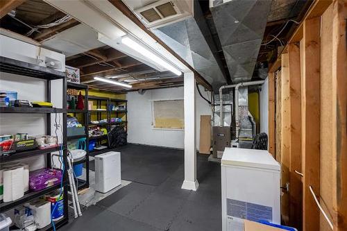 492 Ash St, Winnipeg, MB 