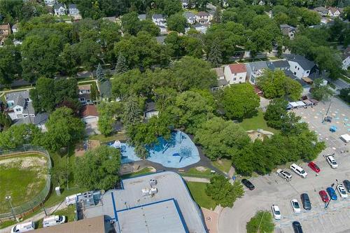 492 Ash St, Winnipeg, MB 
