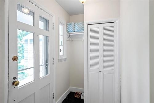 492 Ash St, Winnipeg, MB 