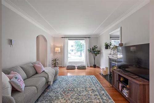 492 Ash St, Winnipeg, MB 