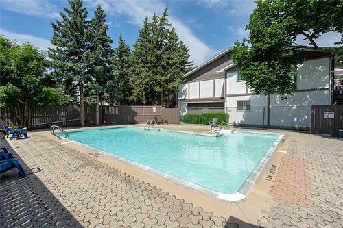 8-770 River Rd, Winnipeg, MB 