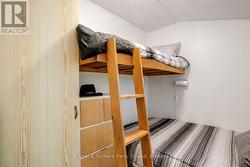 Bedroom 2 - 