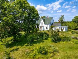 1036 Oakland Road Oakland, NS B0J 2E0