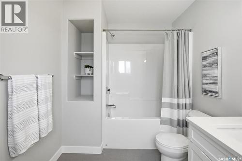 442 Leskiw Bend, Saskatoon, SK - Indoor Photo Showing Bathroom