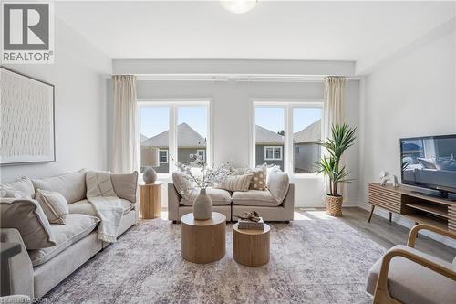 124 Compass Trail Unit# 5, Cambridge, ON 