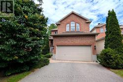 4 KENO WAY  Ottawa, ON K2T 1H4