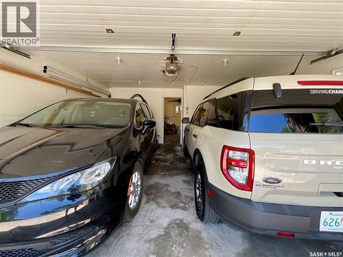 3307/3309 Dawson Crescent, Regina, SK - Indoor Photo Showing Garage