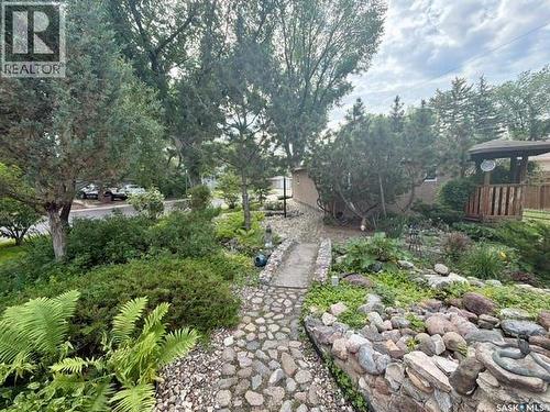 3307/3309 Dawson Crescent, Regina, SK - Outdoor