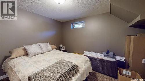 3307/3309 Dawson Crescent, Regina, SK - Indoor Photo Showing Bedroom