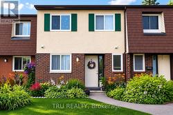 B - 302 CRAIG HENRY DRIVE Ottawa, ON K2G 4H5
