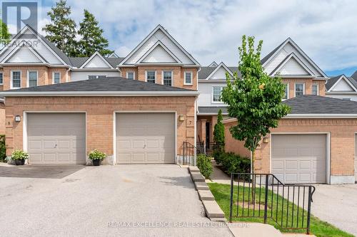 7 - 1570 RICHMOND STREET  London North, ON N6G 4W1