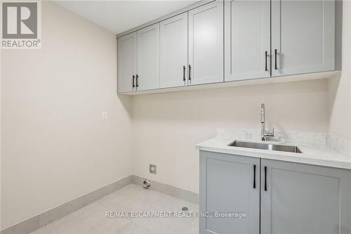 7 Bartlett Avenue, Grimsby, ON 