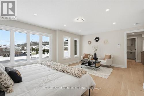 7 Bartlett Avenue, Grimsby, ON 