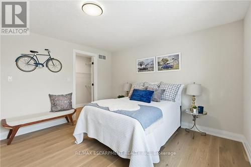 7 Bartlett Avenue, Grimsby, ON 