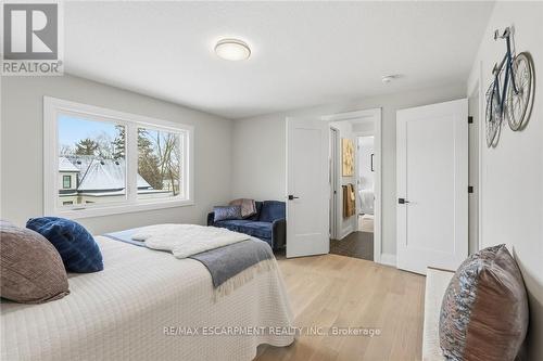 7 Bartlett Avenue, Grimsby, ON 