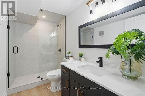 7 Bartlett Avenue, Grimsby, ON 
