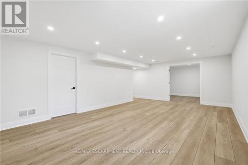 7 Bartlett Avenue, Grimsby, ON 