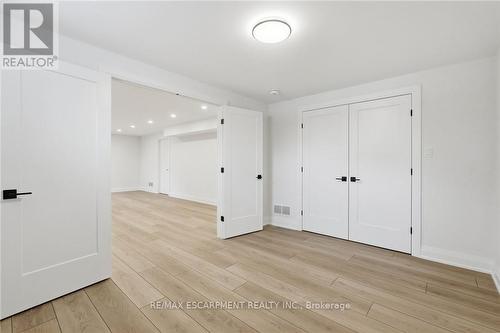 7 Bartlett Avenue, Grimsby, ON 