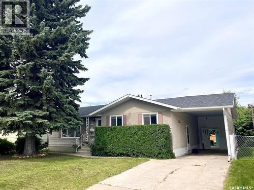 10 Mackie Crescent, Saskatoon, SK 