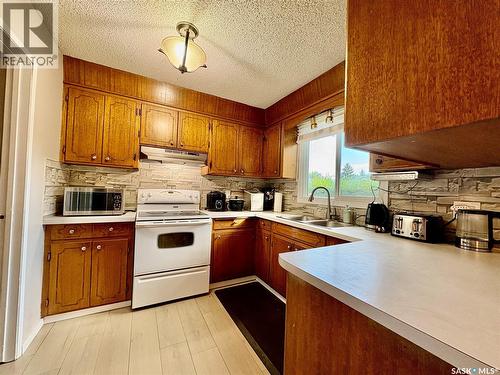 10 Mackie Crescent, Saskatoon, SK 