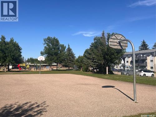 10 Mackie Crescent, Saskatoon, SK - Outdoor