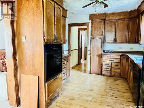 505 Macleod Avenue W, Melfort, SK - Indoor Photo Showing Kitchen With Double Sink