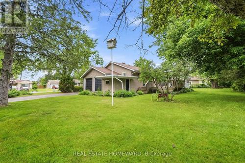 4 Wayne Crescent, Quinte West, ON 