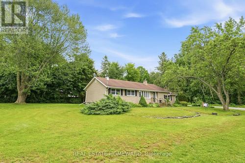 4 Wayne Crescent, Quinte West, ON 