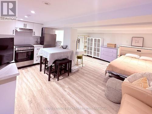 (B) LOWER - 82 CALVINGTON DRIVE , Toronto, Ontario M3M 2M1 4