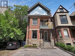 544 RICHMOND STREET W  Toronto, ON M5V 1Y4
