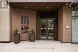 303 - 123 PORTLAND STREET Toronto, ON M5V 2N4