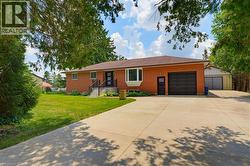 546 GLEN MORRIS Road E Glen Morris, ON N0B 1W0