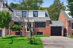 42 FRANKLIN AVENUE Toronto, ON M2N 1B6