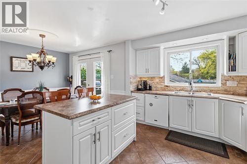 768 Grenfell Drive, London, ON - Indoor