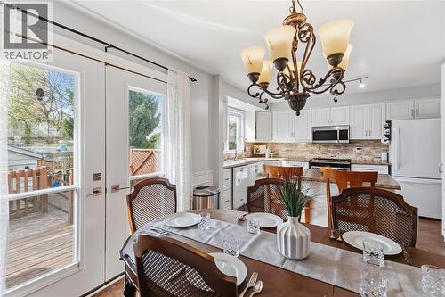768 Grenfell Drive, London, ON - Indoor Photo Showing Dining Room