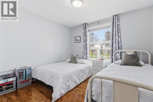 768 Grenfell Drive, London, ON - Indoor Photo Showing Bedroom