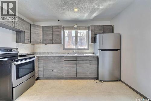 51 Spruceview Road, Regina, SK - Indoor Photo Showing Kitchen