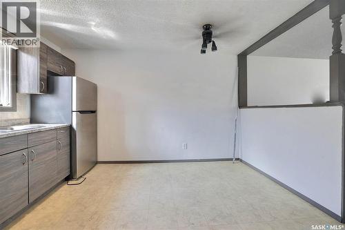 51 Spruceview Road, Regina, SK - Indoor Photo Showing Kitchen