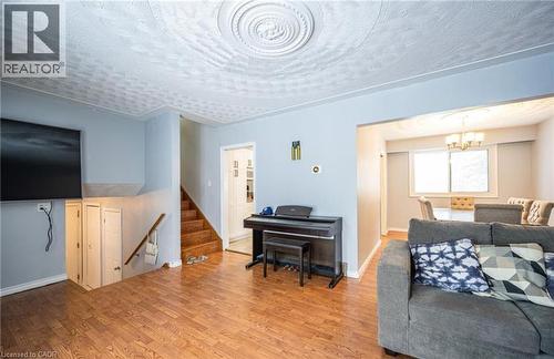 87 Lorraine Avenue Unit# Front, Kitchener, ON - Indoor Photo Showing Living Room