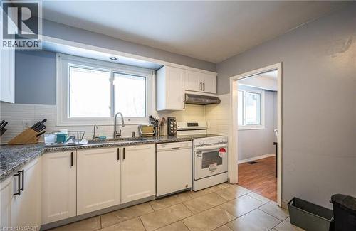 87 Lorraine Avenue Unit# Front, Kitchener, ON - Indoor Photo Showing Kitchen