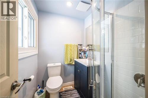 87 Lorraine Avenue Unit# Front, Kitchener, ON - Indoor Photo Showing Bathroom